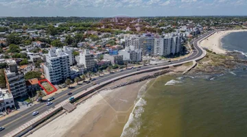 Venta terreno Rambla de Malvín