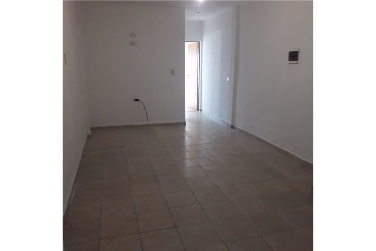 VENTA PH 2 AMB CON PATIO SAN JUSTO