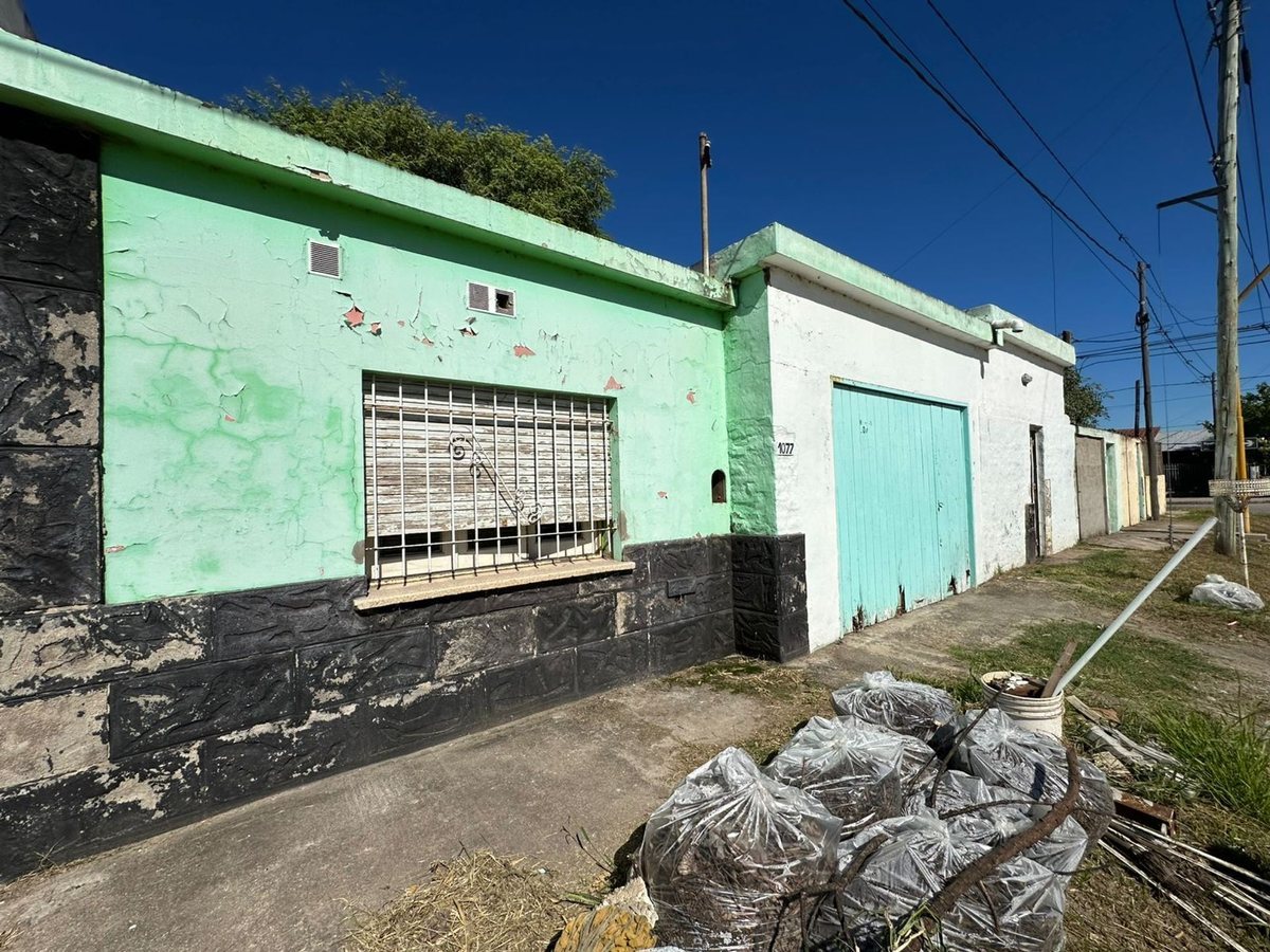 VENTA CASA A REFACCIONAR