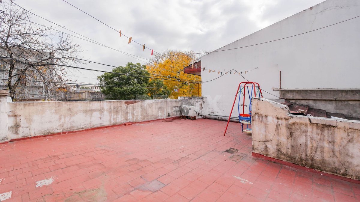 VENTA CASA LOTE PROPIO FLORES - OPORTUNIDAD - LOTE