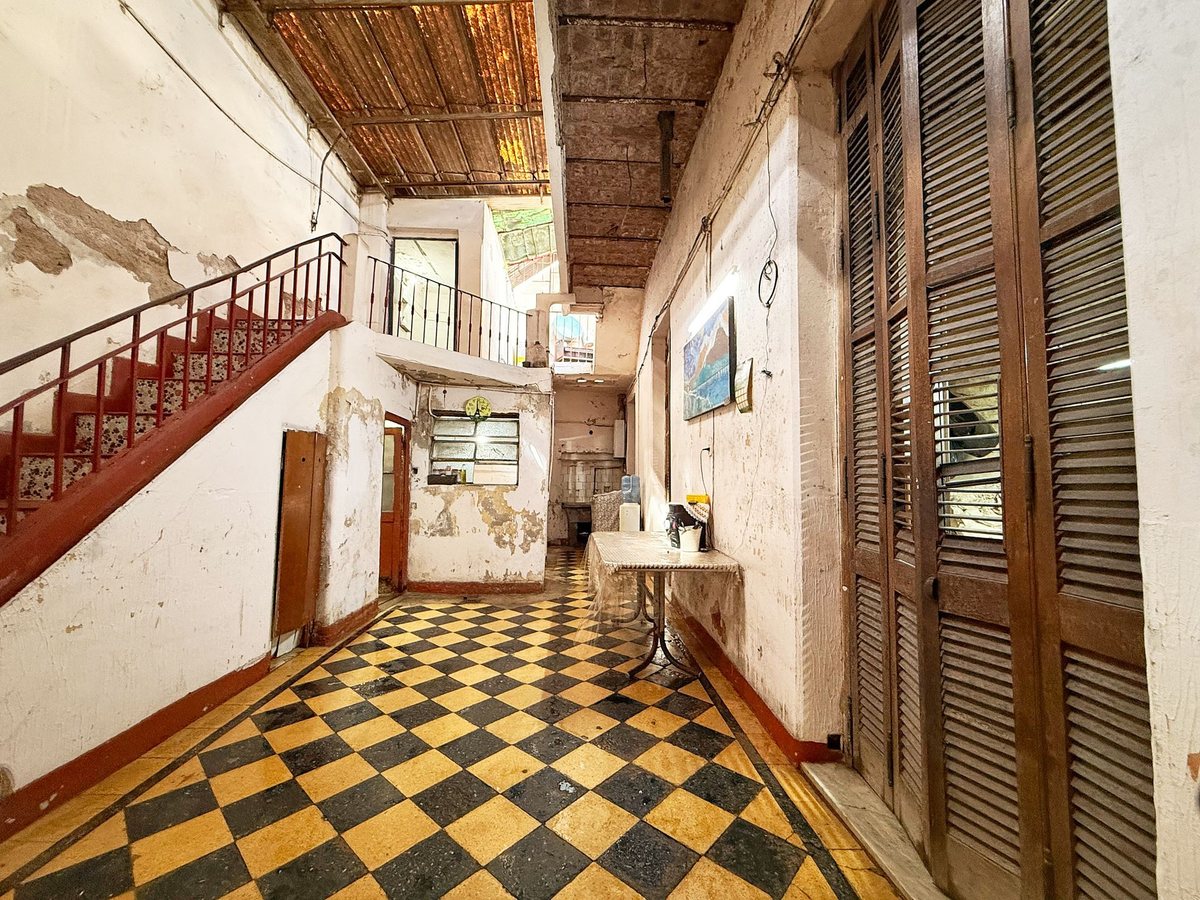 VENTA CASA 6 AMB, 5 DOR./ PAT./ TERR. P. CHACABUCO