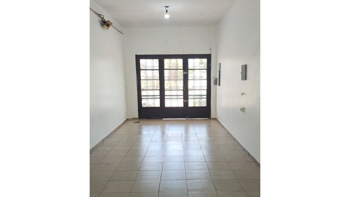 ALQUILER LOCAL COMERCIAL EN  AV. PRESIDENTE PERÓN