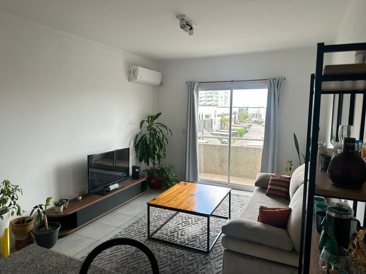 Depto dos amb en venta con cochera en Nordelta