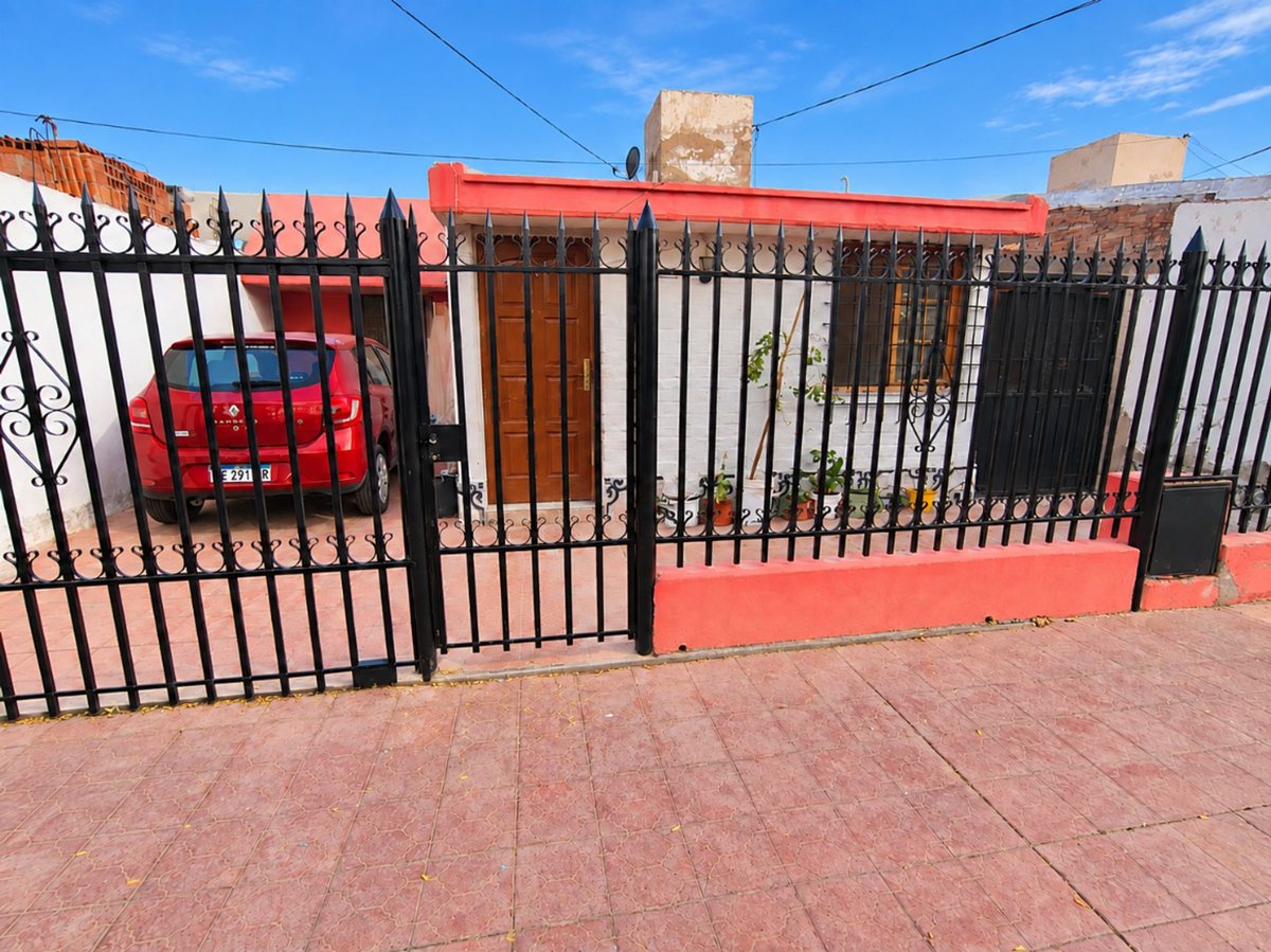 Venta Casa a REFACCIONAR en Guaymallen